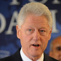 Bill Clinton Tertawan oleh iPhone