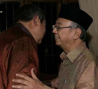 SBY Terima Gus Sholah SBY Terima Gus Sholah