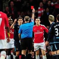 Wenger Tak Terima Kartu Merah Vermaelen