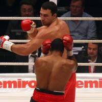 Klitschko Menang KO di Ronde 12