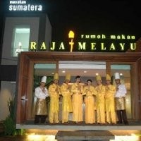 Sedikit Masukan untuk Rumah Makan Raja Melayu  
