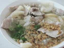 Kinyil-kinyil Hangat Sop Sapi, Sluurrp!