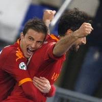 Masih Terbuka untuk Tiga Tim