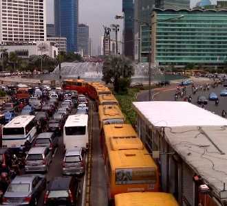 Bundaran HI Mengular