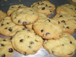 Makanlah Dengan Perut