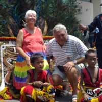 Albatros Sandar 6 Jam, 230 Turis Eropa Diajak Keliling Surabaya