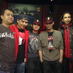 Diminta Playback di TV, Padi Pilih Bubar