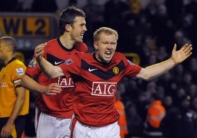 Scholes Tegang Berburu Gelar