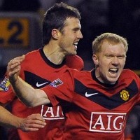 Scholes Tegang Berburu Gelar