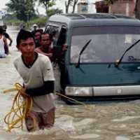 Banjir Karawang Mulai Surut