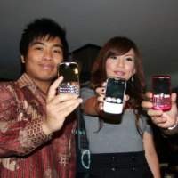 Ponsel Bold Dilengkapi Asuransi Jiwa