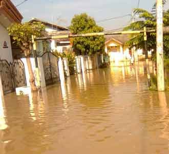 Perumahan Gerbang Karawang Terendam