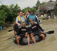 Menteri Tinjau Banjir Karawang