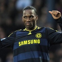 Ancelotti Tantang Drogba