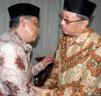 Slamet Rangkul Gus Sholah, Said Aqil Gandeng Ulil Abshar & Ahmad Bagja 