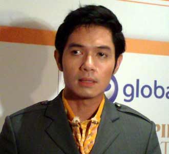 Dude Herlino Aktor Terfavorit