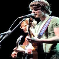 Kings of Convenience Ajak Bandung Berdansa