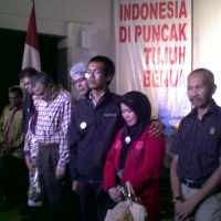 Ndungu-Ndugu Gerbang Awal 7 Summit Expedition