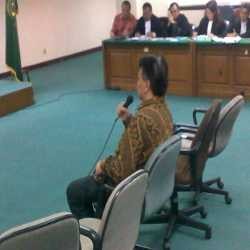  Arie Malangjudo Bersaksi untuk Dudhie