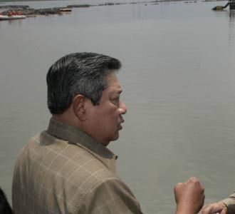 SBY Pantau Lumpur Lapindo