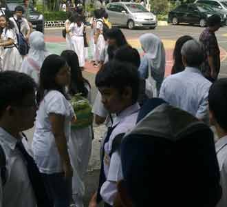 UN di SMPN 216 Berjalan Aman