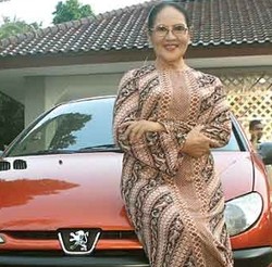 Uang Rp 1 Miliar Raib, Tante Hebring Stres