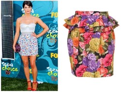Feminin Chic with Floral Skirt