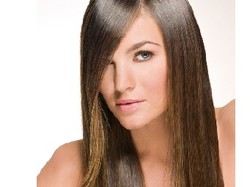 Rambut Berkilau dengan Bahan Alami