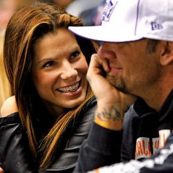 Sandra Bullock Ogah Kembali ke Rumah Suami