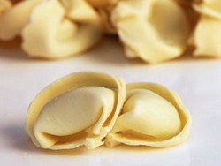 Unik dan Enak si Pasta Topi