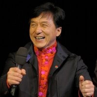 Jackie Chan dan Motor Listrik