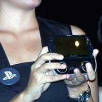 Sony Diimbau Pangkas Harga PSP