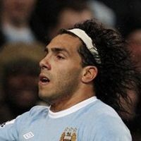 Tevez 3 Wigan 0