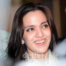 Jelang Nikah, Nia Ramadhani Diminta Tak Contoh Ortu
