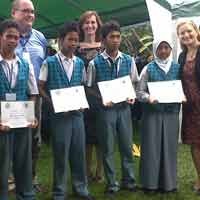 110 Pelajar SMA Bangkalan Terima Beasiswa EAMP