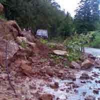 Diterjang Longsor, Belasan Bangunan di Pacitan Rusak
