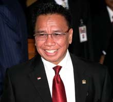 DPR Tak Tolak Ide Organisasi Baru Gantikan PSSI