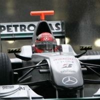 Jangan Coret Mercedes Dulu