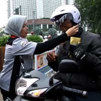 Polisi Masih Lakukan Sosialisasi Helm SNI