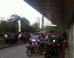 Cityloft Sudirman Berasap, Pengunjung Berhamburan Keluar Gedung