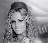 Tuntut Gaji, Karyawan Maskapai Penerbangan Spanyol Berpose Seksi 