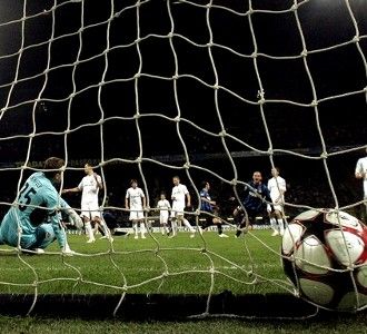 Keunggulan Tipis Inter