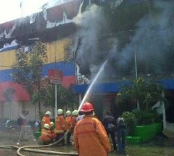  Antisipasi Penjarahan, Brimob Didatangkan