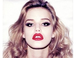 Rahasia Bibir Indah Georgia Jagger 
