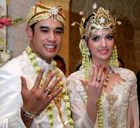 Pernikahan Nia Ramadhani-Ardi Bakrie