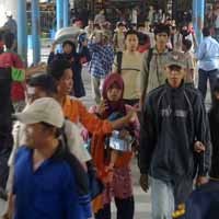 Long Weekend, Terminal Purabaya Diserbu Pemudik 