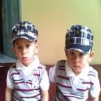 Kembar Rizky dan Rifky, 2,5 Tahun; Lelaki; m