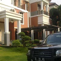 Istri Gayus Tinggal di Gading Park View Ditemani Ibunya