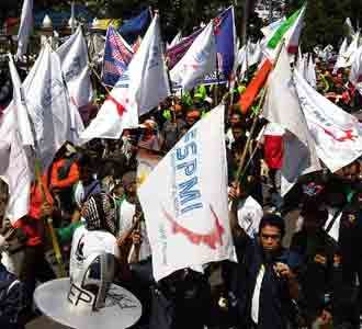Buruh Demo, Gatsu Macet