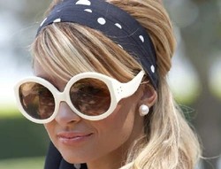 Cara Unik Memakai Syal